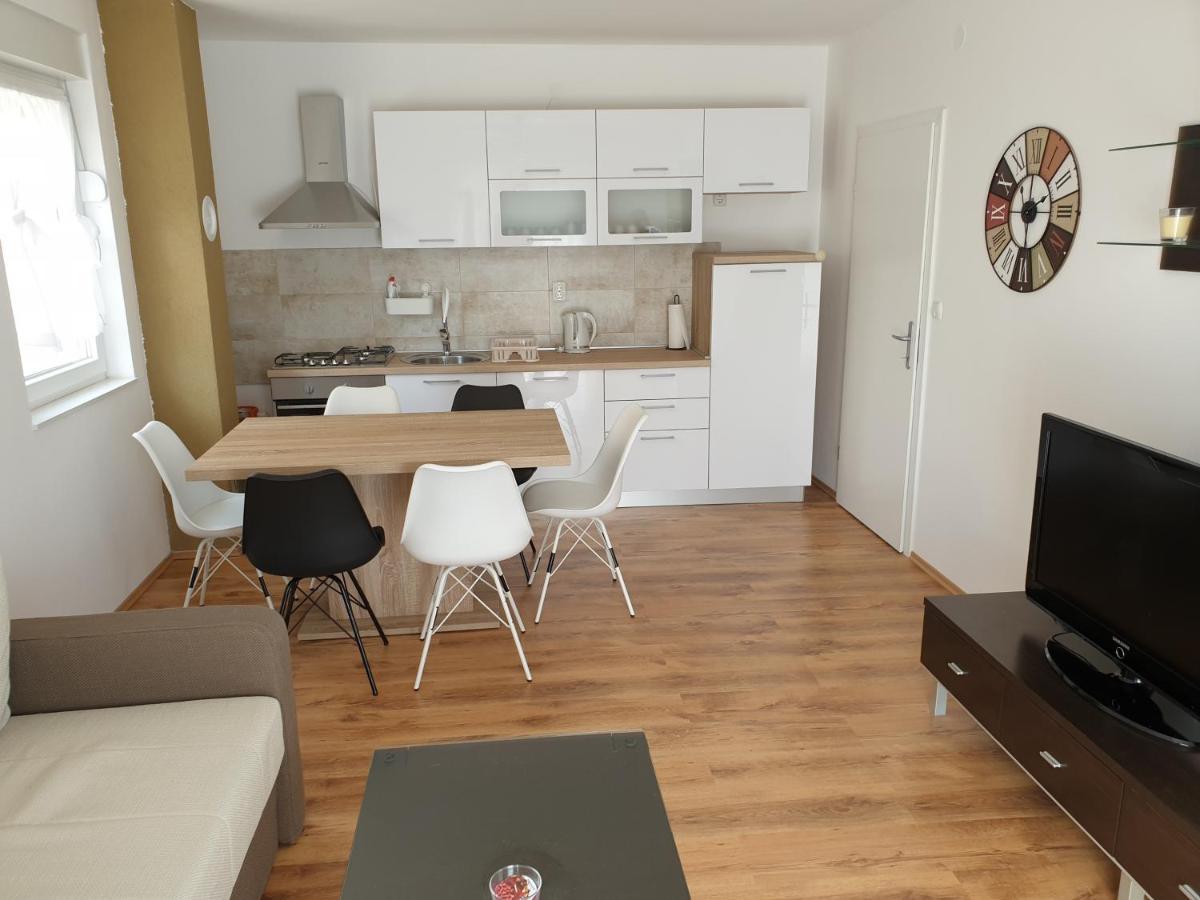 Delfin Vidalici Apartman Apartment Kustići Екстериор снимка