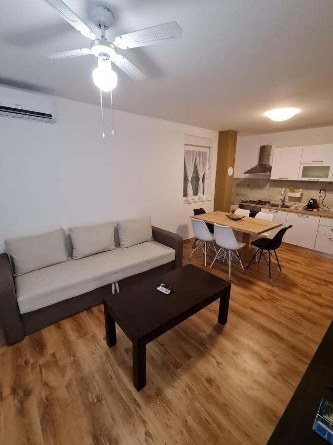 Delfin Vidalici Apartman Apartment Kustići Екстериор снимка